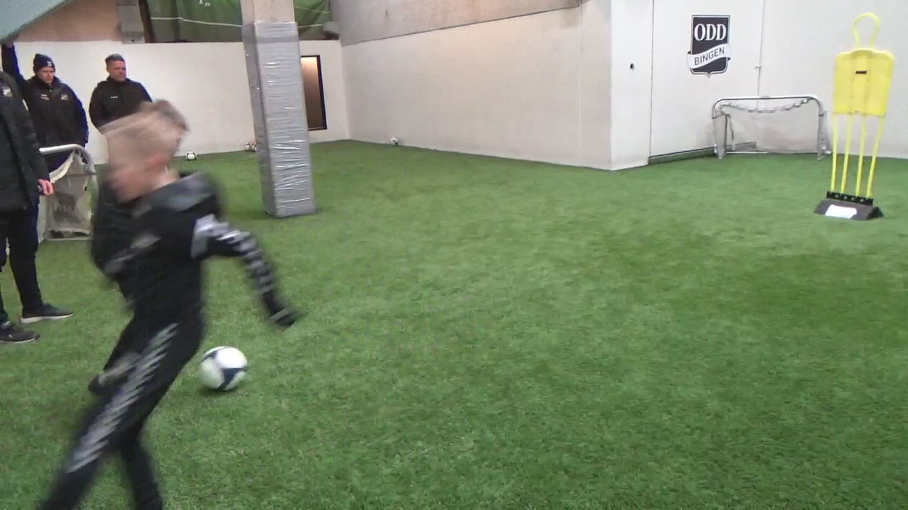 NY 144 Cruyff-vending.MP4
